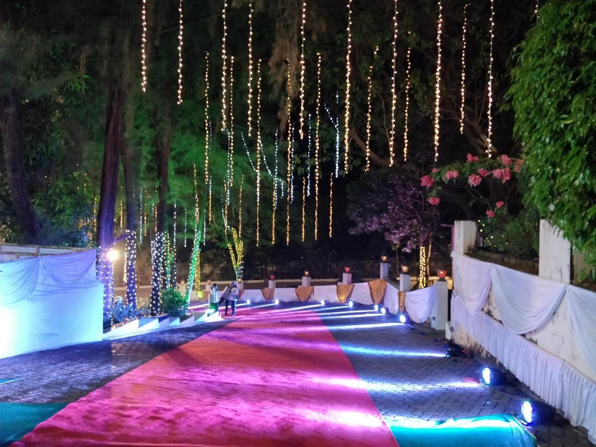 Monteria Resort Chauk Bagian luar foto