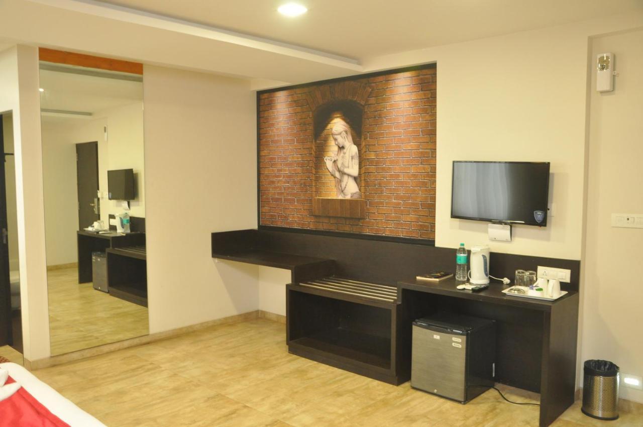 Monteria Resort Chauk Bagian luar foto