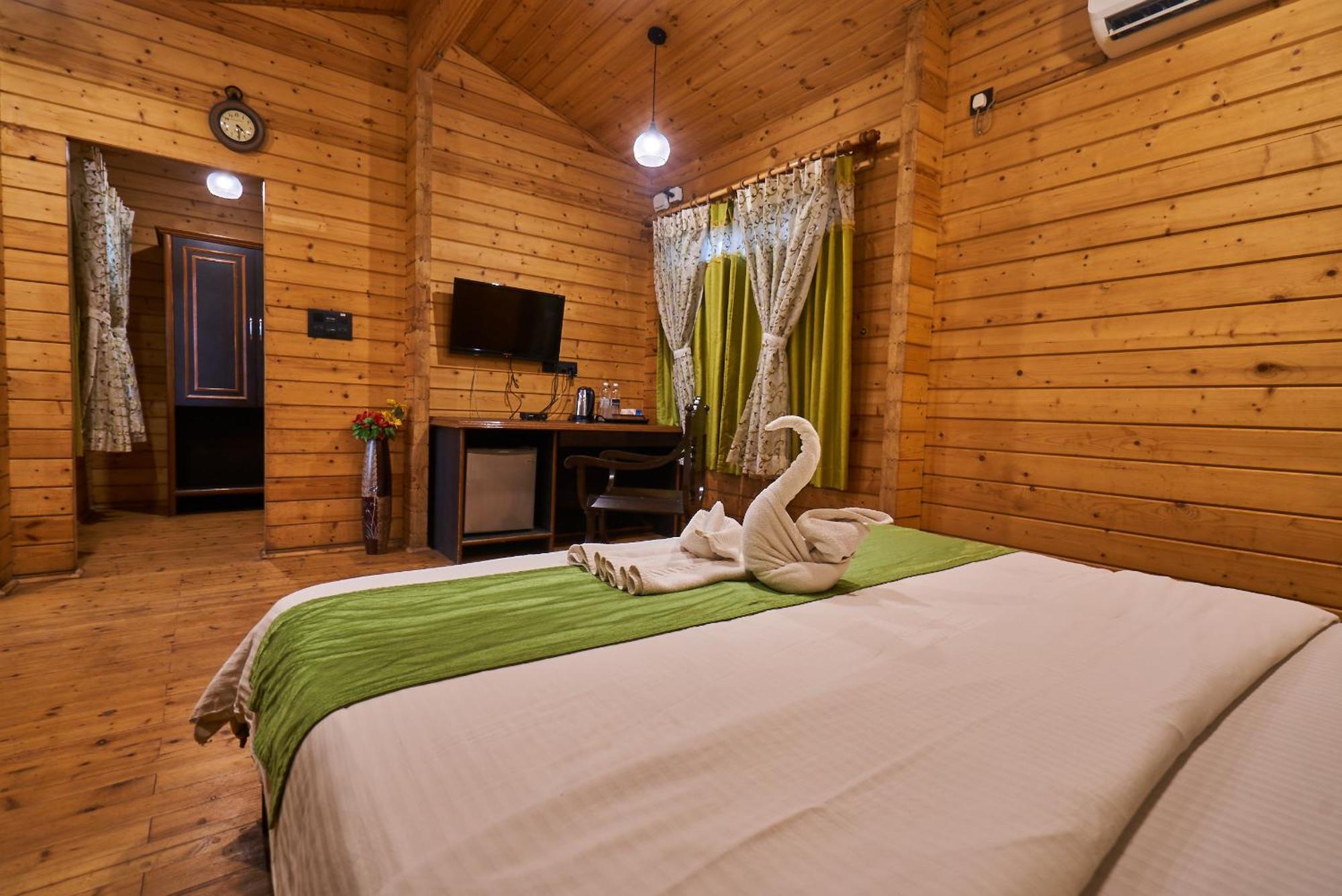 Monteria Resort Chauk Bagian luar foto