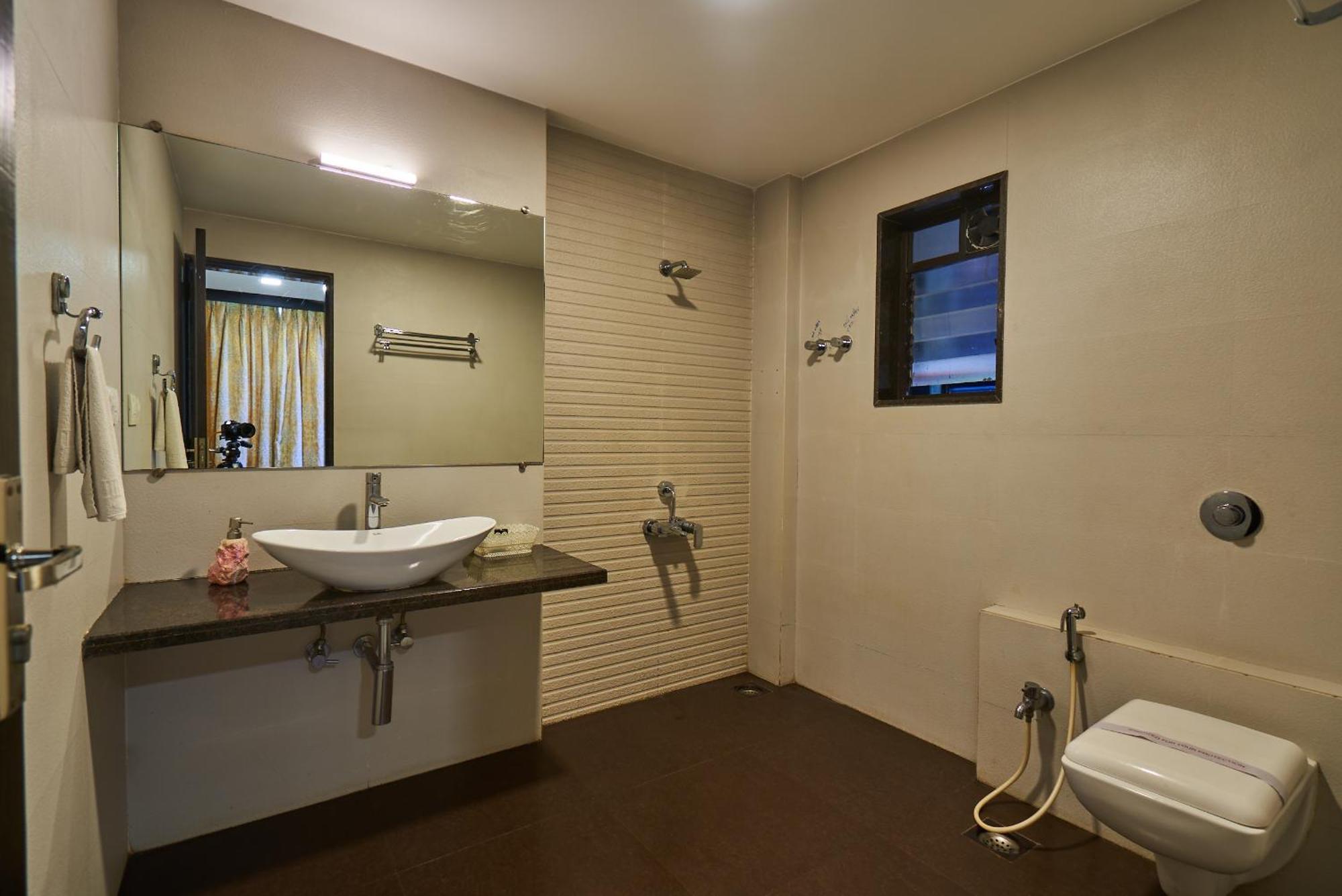 Monteria Resort Chauk Bagian luar foto